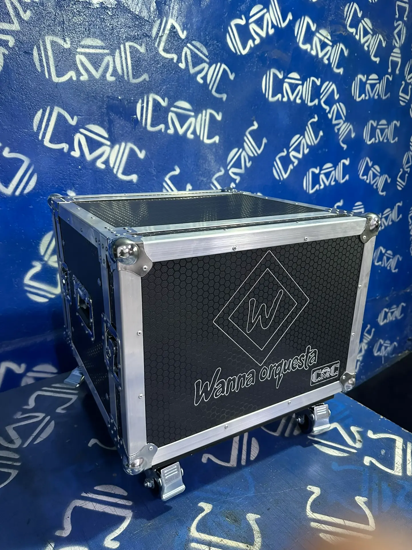 Rack Wanna orquesta — cerrado — Sobre ruedas con freno.